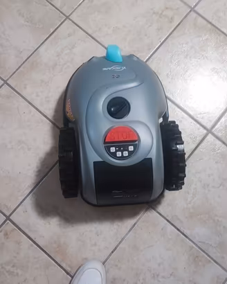 YARDCARE V100 Robot Tagliaerba a Batteria