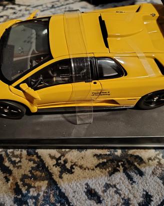 autoart Lamborghini Diablo gtr giallo 1/18 74521