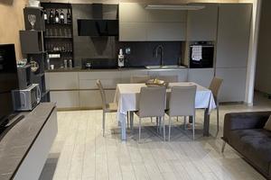 Appartamento moderno su due livelli