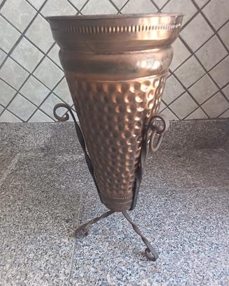 Portaombrelli vintage in rame o vaso per fiori