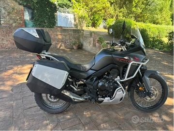 Moto transalp xl750 nuova