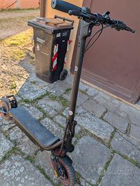 monopattino elettrico Iscooter 