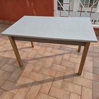 Tavolo da salone allungabile 