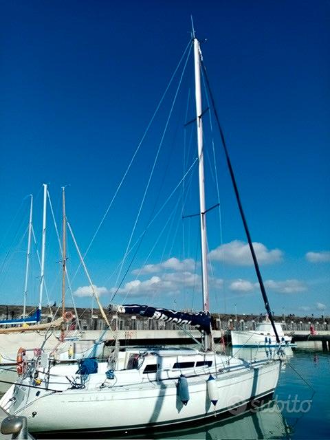 Beneteau FIRST 305 — View photo 1