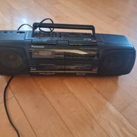 Radio mangiacassette