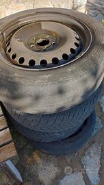 Cerchi in ferro da 15" con 5 fori