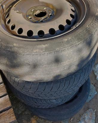 Cerchi in ferro da 15" con 5 fori