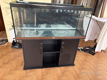 Acquario juwel 200lt