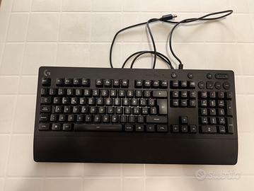 Tastiera + mouse con cavo Logitech