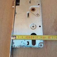 Serratura Yale per porta 