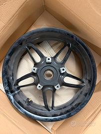 Cerchio Posteriore Beverly 350