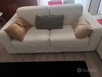 Coppia divani + pouf
