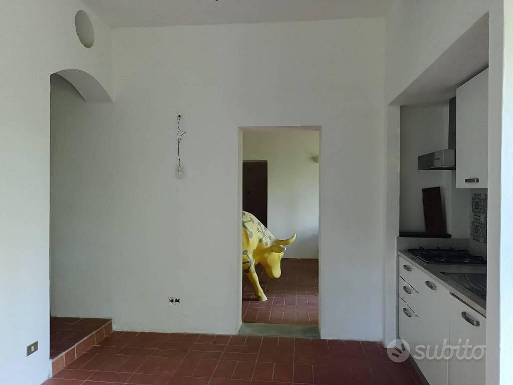 Rustico / Casale di 575 m² con più di 5 locali e b - Vista 5