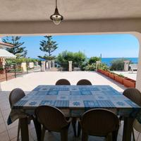 Casa con veranda a pochi passi dal mare