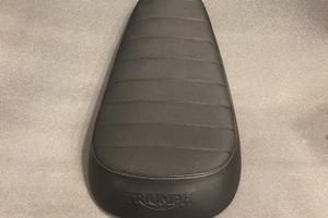 Sella Triumph street scrambler