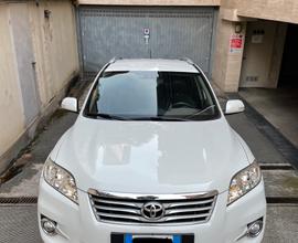 Toyota RAV 4 Crossover 2.2 D-Cat Style 150CV Auto