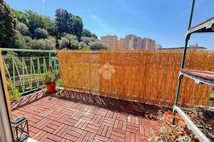 4 LOCALI A GENOVA