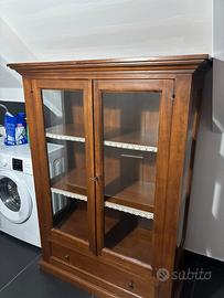 Vetrina / Credenza Classica in Legno