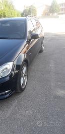 vendisi mercedes clsse c 180.