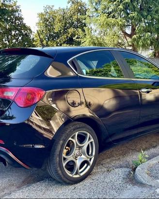 Alfa Giulietta 2.0 JTDm 140 cv *Leggere Bene*