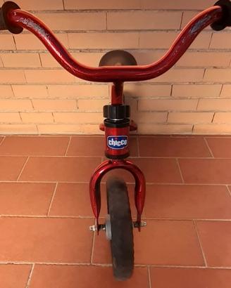 BICI CHIXXO RED BULLET