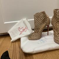 Stivaletto Christian Louboutin traforato nude