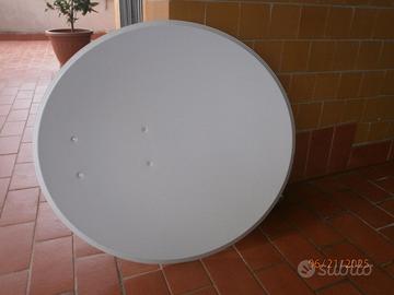 ANTENNA PARABOLA SATELLITARE