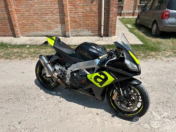 Aprilia rsv4