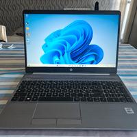 HP 250 G8. PREFETTO i7 CON 24 GB RAM