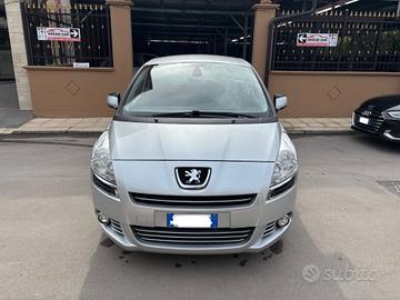 Peugeot 5008 1.6 HDi 112CV Allure