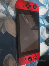 Nintendo Switch usata con borsa, custodia e gioco