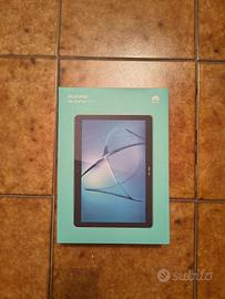 Huawei Tablet MediaPad T3 10 con accessori