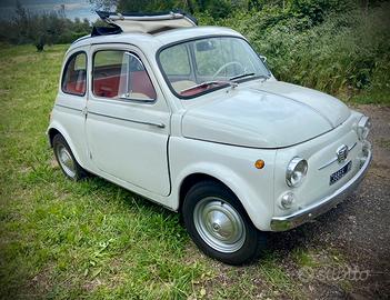 Nuova Fiat 500  D anno 63 conservata