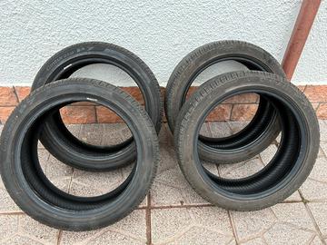PIRELLI P7 215/45 R18 89V Usate
