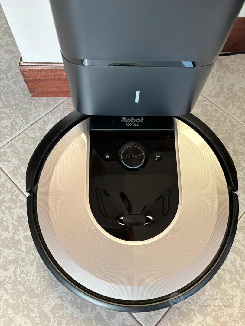 Robot Roomba i7 plus, con ricambi - Elettrodomestici In vendita a Parma