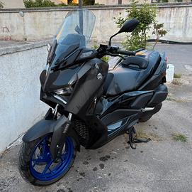 XMAX 300 2025