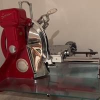 Affettatrice a volano Lario