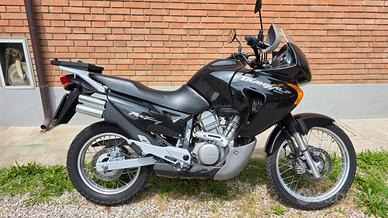 Transalp 650  2000 iscritta FMI anche a libretto
