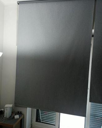 tenda a rullo oscurante 