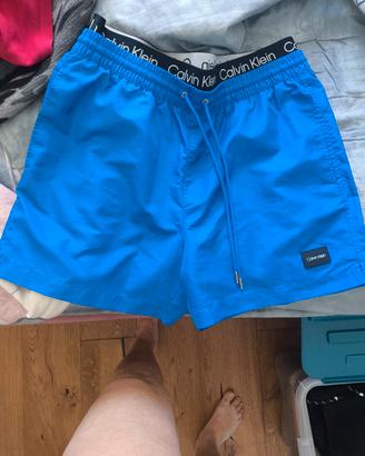 costume Calvin Klein 