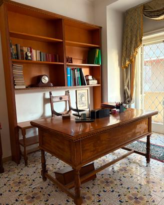 Studio Completo in legno: Scivania +Libreria 800€