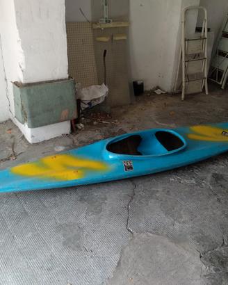 Kayak mod squirtle per acrobazie