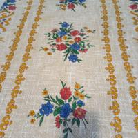 Copri tavolo in tela grezza decorat