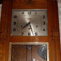 Orologio murale antico