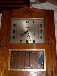 Orologio murale antico