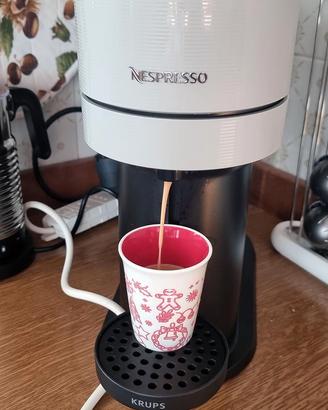 Macchina caffè Nespresso Vertuo