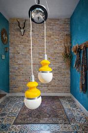 Lamoadario vintage vetro opalino bianco e giallo