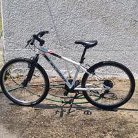 bici rockraider bianca