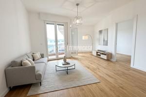 TRILOCALE AL PIANO RIALZATO CON BALCONE, BOX E CAN