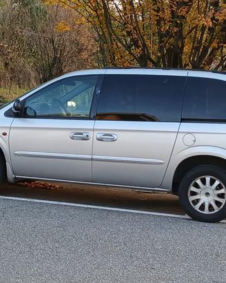 Chrysler voyager
